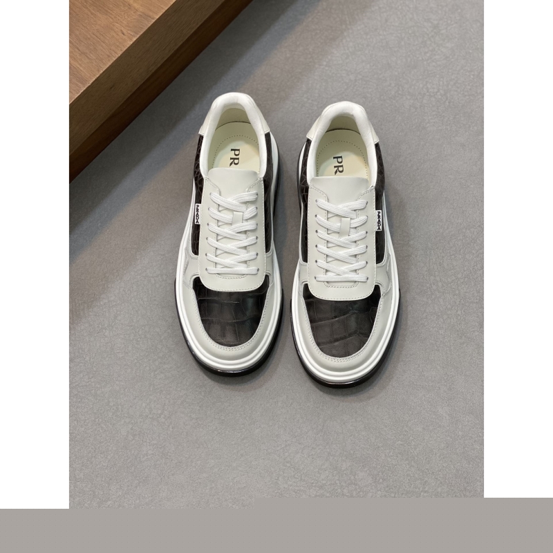 Pra*a casual shoes